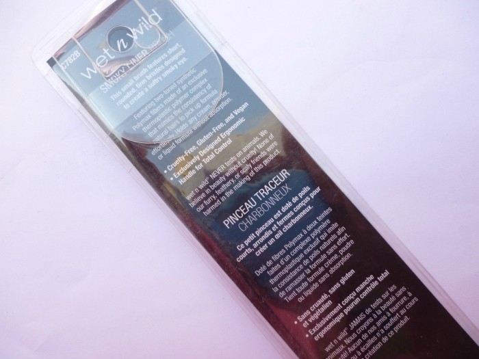 Wet n Wild Smoky Liner Brush Review3