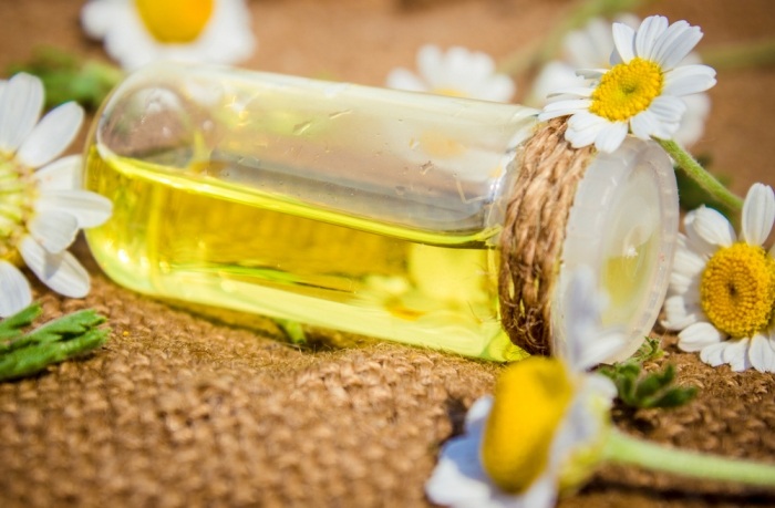 5 Super Easy DIY Perfume Recipes Using Essential Oils2