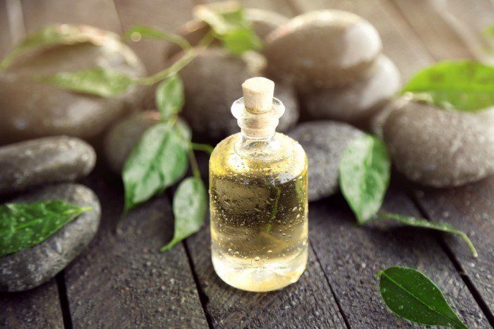 7 Essential Oils That Can Actually Treat Your Acne6