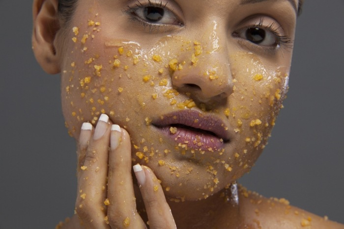 8 Facial Treatments to Soothe Your Skin During Summers4