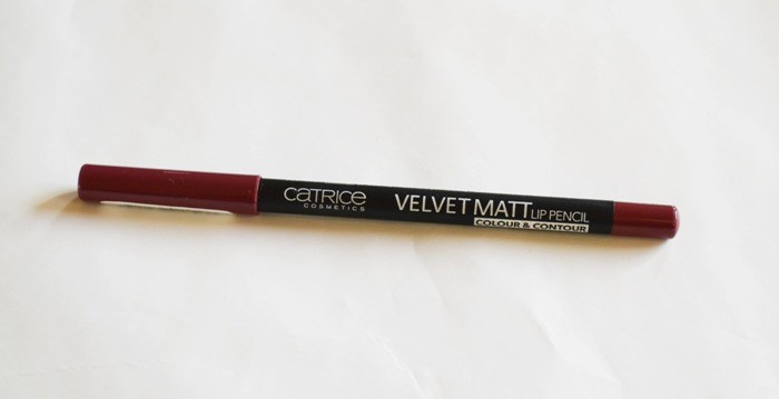 Catrice Velvet Matt Lip Pencil Colour and Contour - Mauve in the Brown Direction Review1