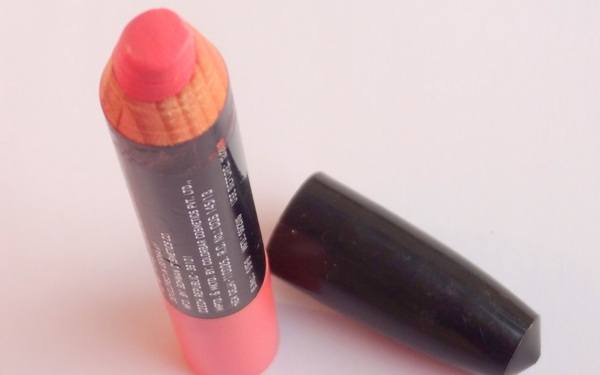 Colorbar Take Me As I Am Lip Color - Pink Whisper Review2