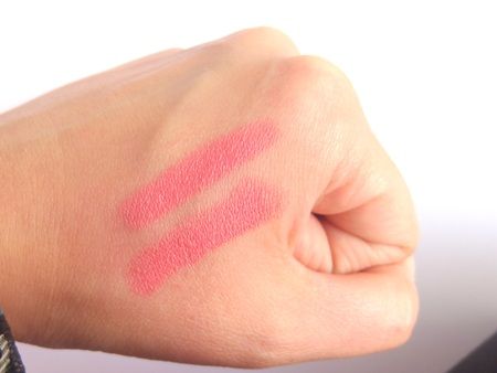 Colorbar Take Me As I Am Lip Color - Pink Whisper Review3