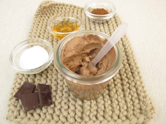 DIY Anti-Ageing Chocolate and Oatmeal Face Mask1