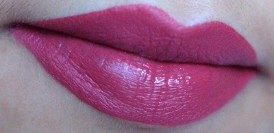 Dose of Colors Los Anjealous Liquid Matte Lipstick lip swatch