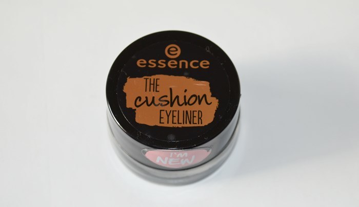 Essence The Cushion Eyeliner Review2