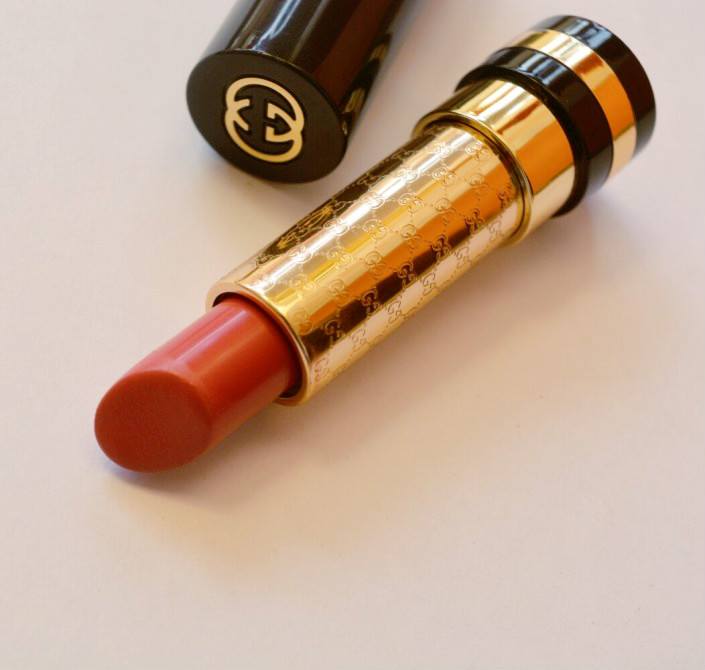 Gucci Nostalgia Audacious Color-Intense LipstickReview