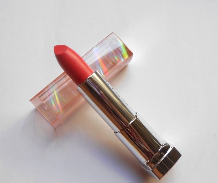 Maybelline NU32S Color Sensational So Nude Lipstick full packaging