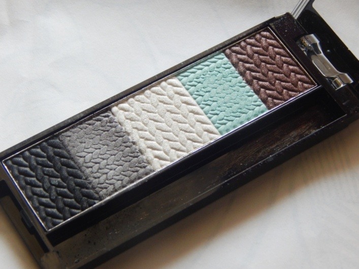 Revlon Custom Eyes Shadow and Liner - Beach Beauty Review