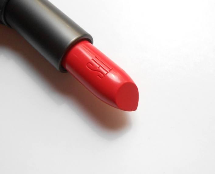 The Face Shop Moisture Touch Lipstick CR02 Feel So Coral bullet