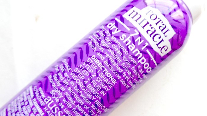 Aussie Total Miracle 7N1 Dry Shampoo Review2