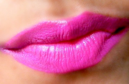 City Color Tickled Pink Cosmo Creamy Lips Review6