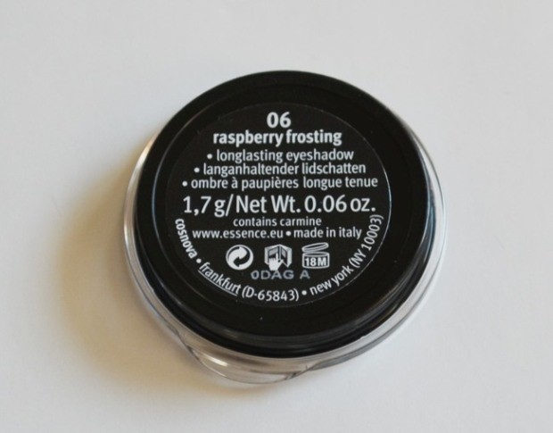 Essence 06 Raspberry Frosting My Must Haves Eyeshadow Review3