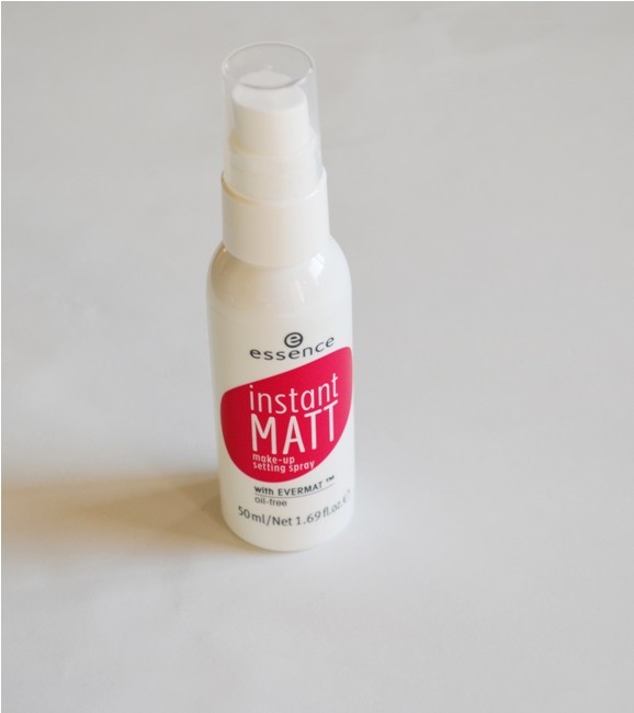 Essence Instant Matt Make-up Setting Spray Review