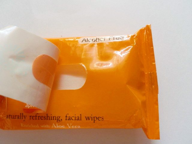 Fresh Ones Apricot Fresh Wet Alcohol-Free Wipes Review5