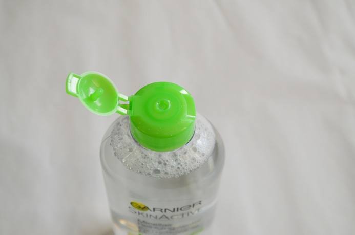 Garnier Skin Active Micellar Cleansing Water for Combination and Sensitive Skin Review4
