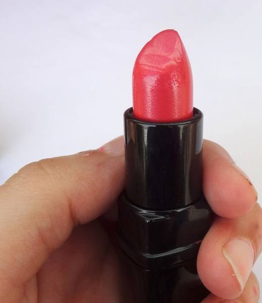 Inglot Lipstick #239 Review3