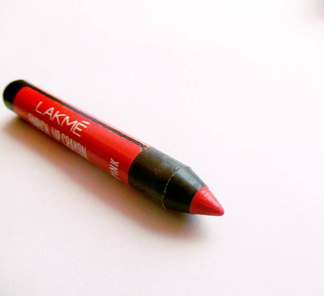 Lakme Blushing Pink Enrich Lip Crayon Review