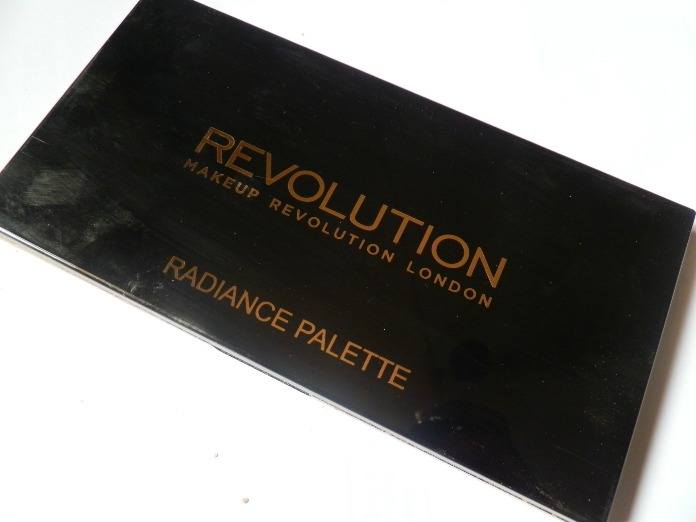Makeup Revolution Highlighter Palette Radiance packaging