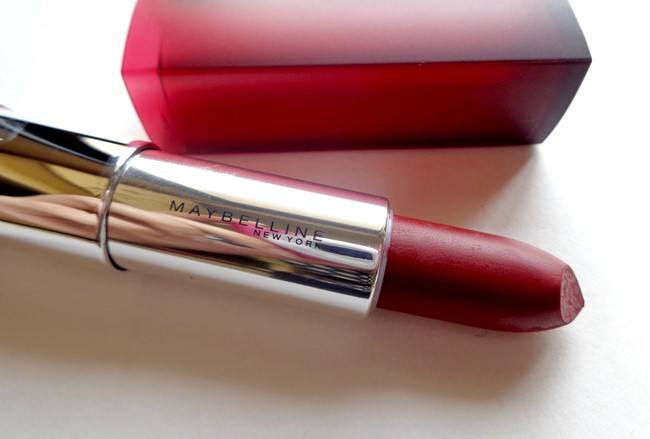 Maybelline Color Sensational Plum Perfection Powder Matte Lipstick Review3