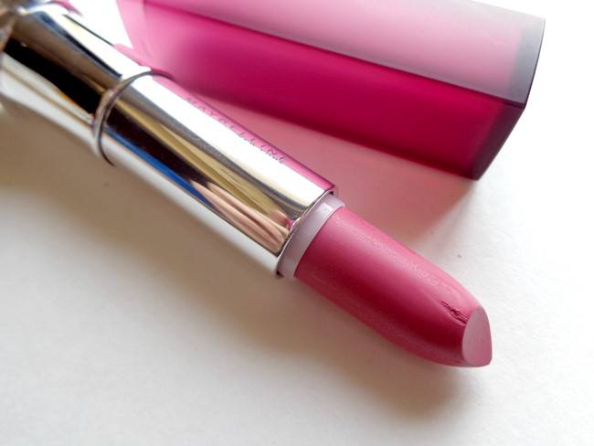 Maybelline Color Sensational Technically Pink Powder Matte Lipstick Review2