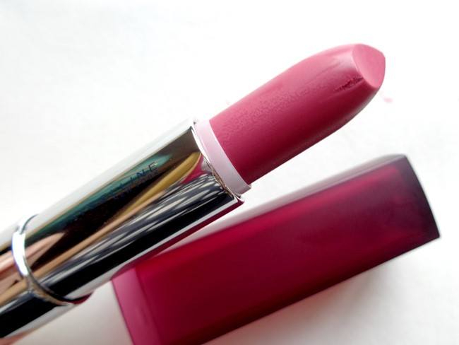 Maybelline Color Sensational Technically Pink Powder Matte Lipstick Review5