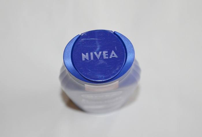 Nivea Hair Milk Repairing Shampoo for Fine Hair Review4