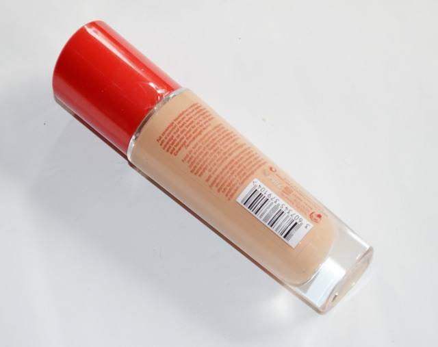 Rimmel London Lasting Finish 25H Foundation with Comfort Serum Review3