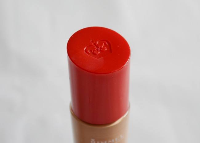 Rimmel London Lasting Finish 25H Foundation with Comfort Serum Review5