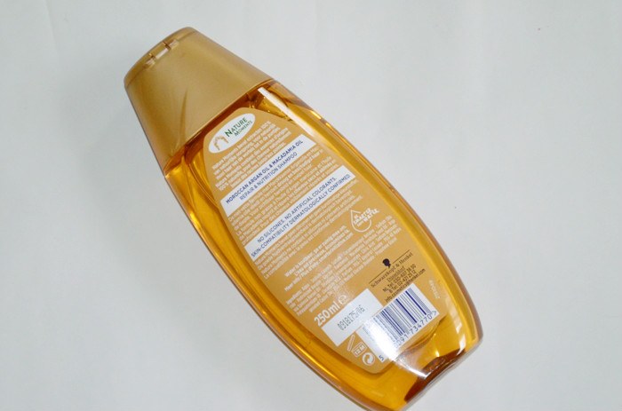 Schwarzkopf Nature Moments Moroccan Argan Oil and Macadamia Oil Shampoo Review2