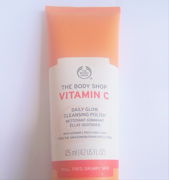 The Body Shop Vitamin C Daily Glow Cleansing Polish Review