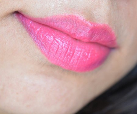 Tom Ford Paradiso Sheer Lip Color swatch on lips