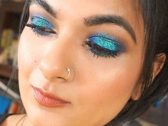 shimmery turquoise eye makeup 3