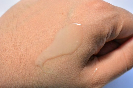 Alterna Caviar Repair Rx Instant Recovery Shampoo swatch