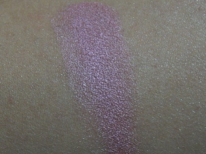 Colorbar Emphaseyes Eyeshadow Twilling swatch on hand