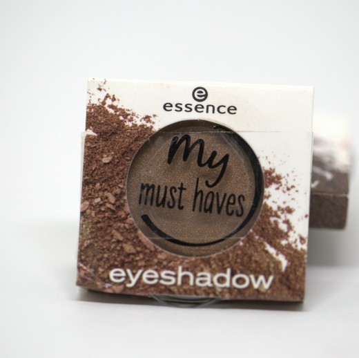 Essence My Must Haves Eyeshadow Miss Foxy Roxy Review package