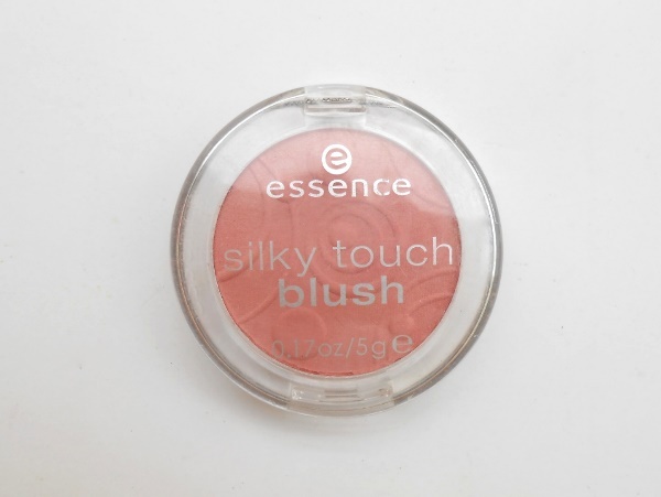 Essence Silky Touch Blush Babydoll Full
