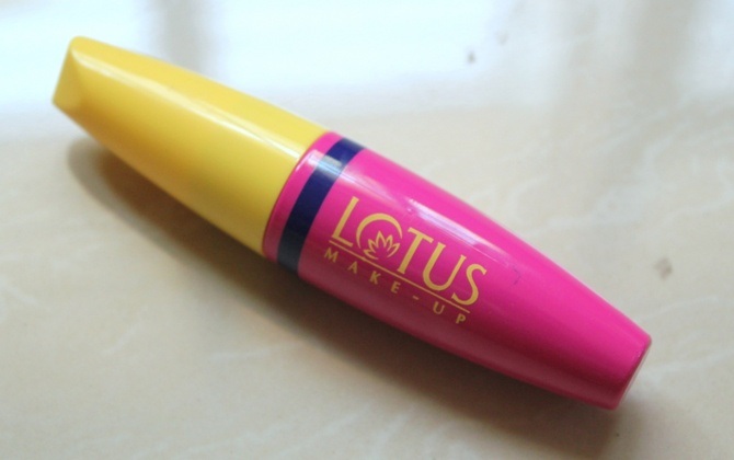 Lotus Colorkick Length and Curl Mascara Royal Blue Review