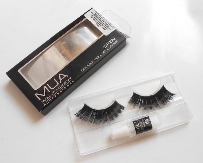 MUA Siren Double Volume Lashes outer packaging