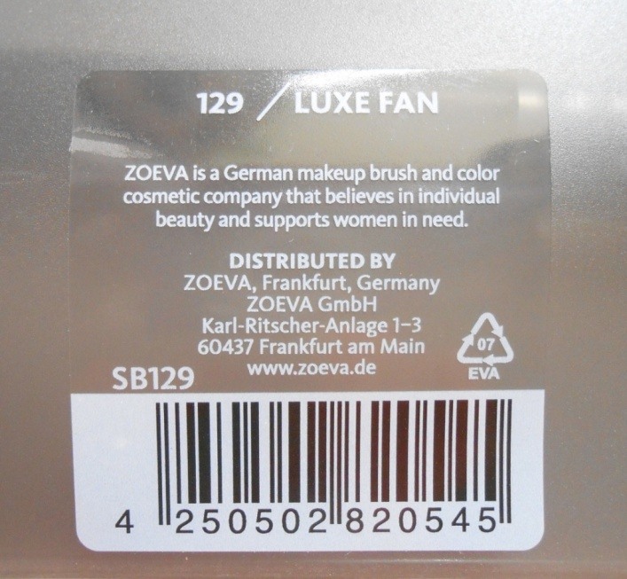 Zoeva 129 Luxe Fan Brush details