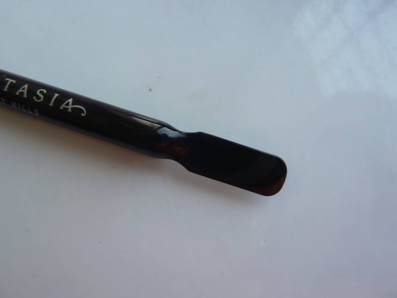 Anastasia Beverly Hills Lip Palette spatula