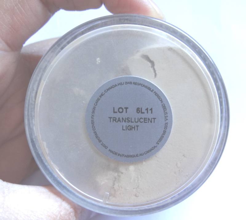 Cover FX Perfect Setting Powder shade label at the back