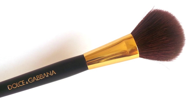 Dolce and Gabbana The Blush Brush Review