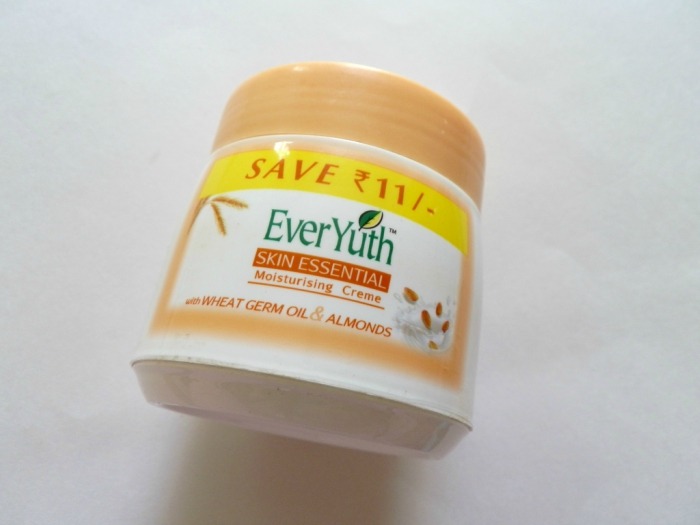 EverYuth Skin Essential Moisturising Creme Review Packaging