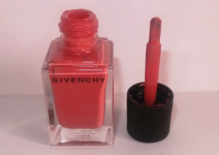 Givenchy Le Vernis Intense Color Nail Lacquer Rose Taffetas Brush