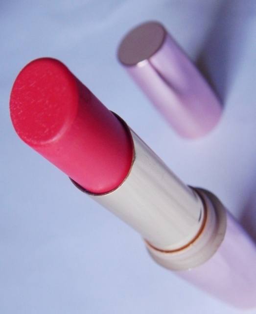 Lakme 9 to 5 Primer Matte Lipstick Ruby Rush Review