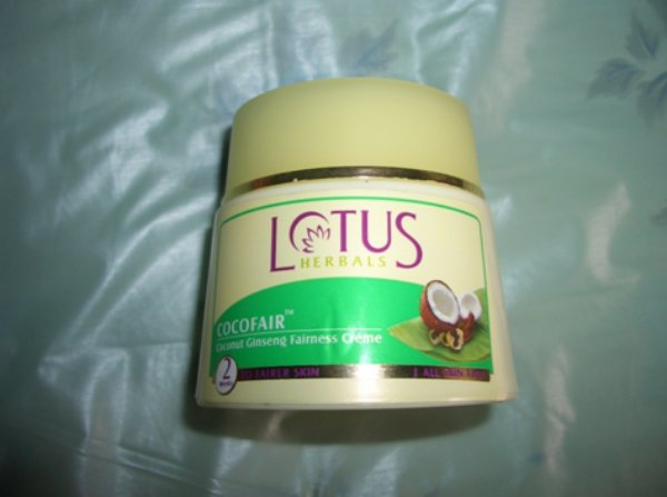 Lotus-Herbals-Coco-Fair