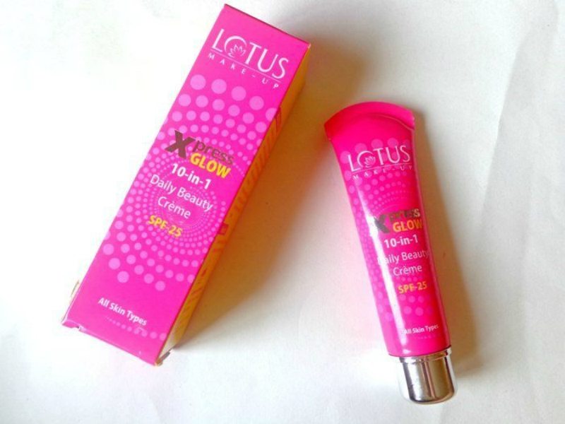 Lotus Xpress Glow 10 in 1 Daily Beauty Creme SPF-25