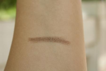 Maybelline New York Fashion Brow Pomade Crayon Soft Brown Review Hand swatch one
