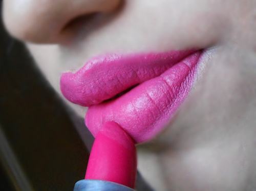 Maybelline The Powder Mattes Colorsensational Fuchsia Flash Lipstick lip swatch